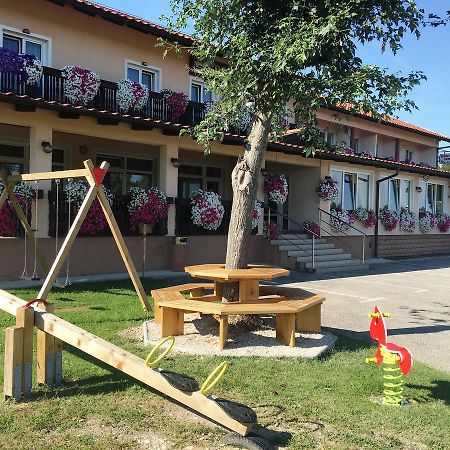 Gostisce Golob Hotel Zgornja Polskava Exterior foto