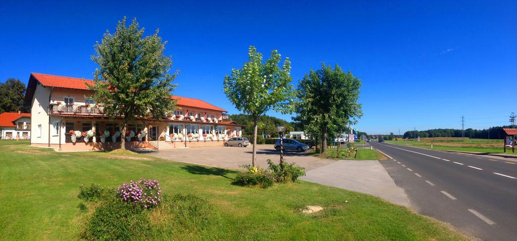Gostisce Golob Hotel Zgornja Polskava Exterior foto